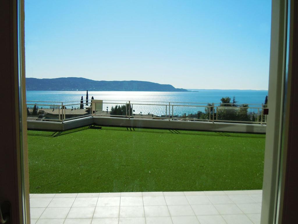 Residence Il Poggio Al Sole Toscolano Maderno Exterior foto