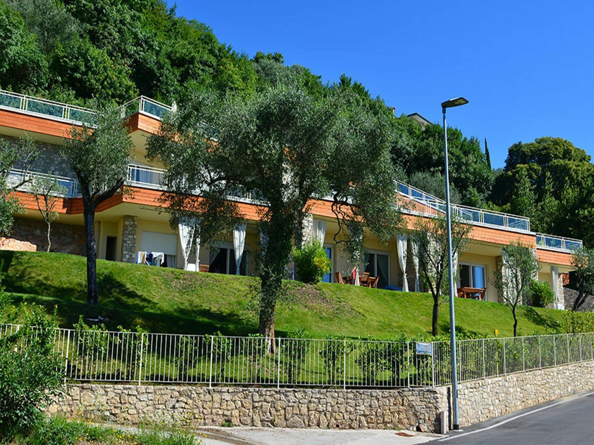 Residence Il Poggio Al Sole Toscolano Maderno Exterior foto
